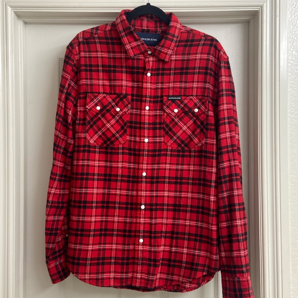 Calvin Klein button up long sleeve size large